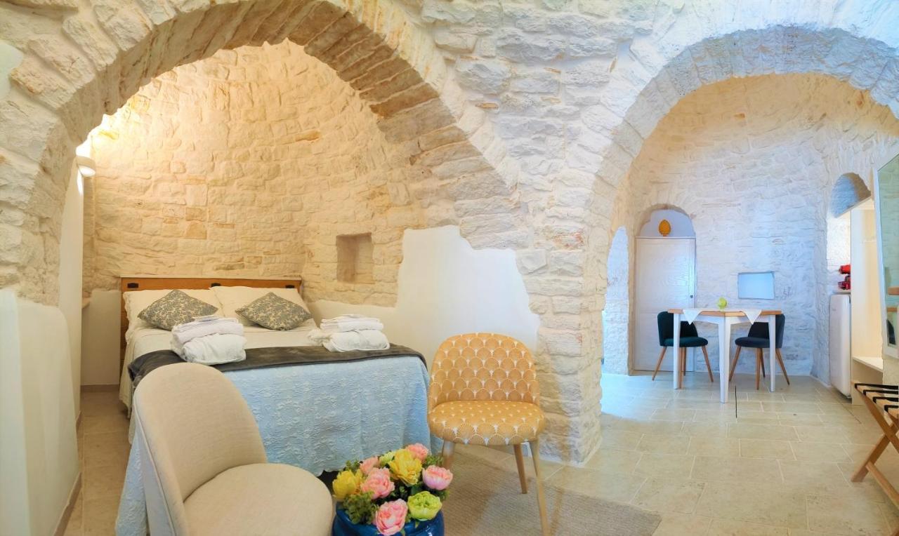 Bed and Breakfast Trullo Monte Santo 50 Альберобелло Экстерьер фото
